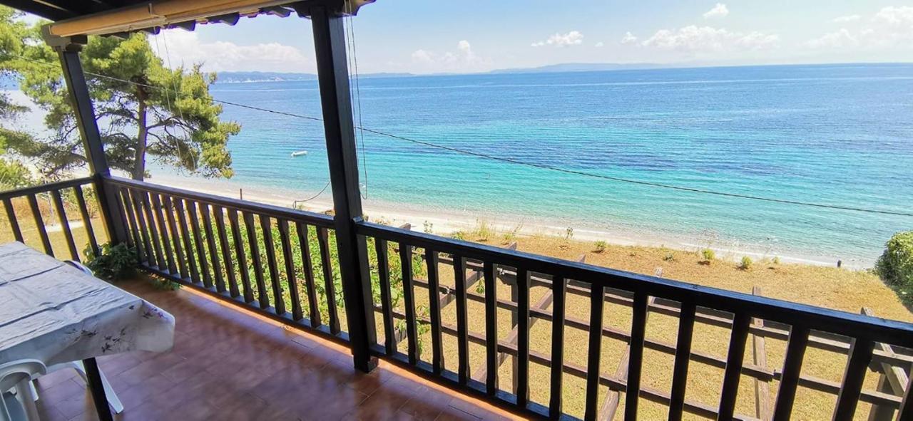 Sangue Blu Beachfront Villa Apartment Agios Nikolaos  Exterior foto